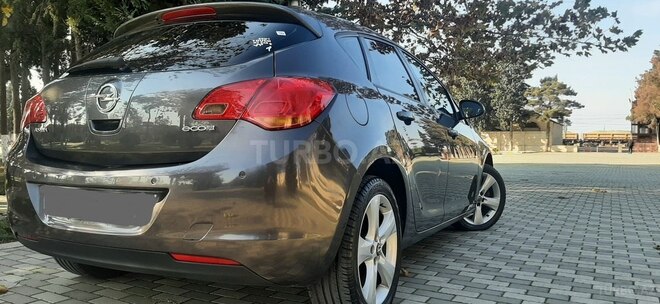 Opel Astra 2011, 196,882 km - 1.3 l - Bakı