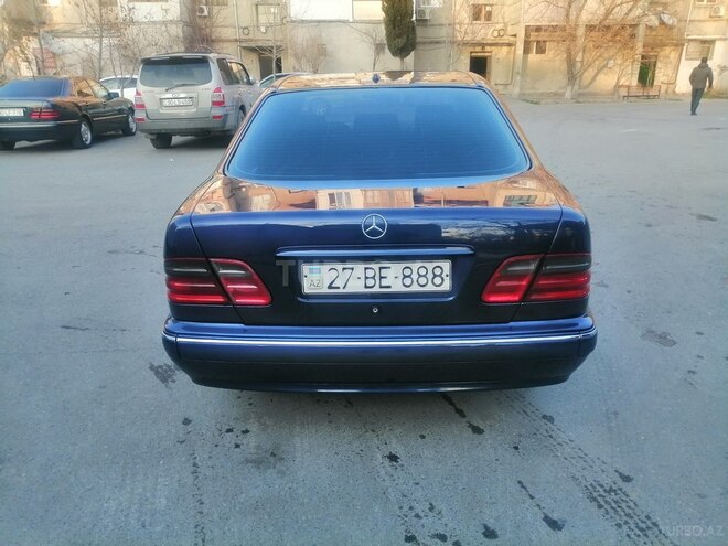 Mercedes E 240 2000, 350,004 km - 2.4 l - Xırdalan