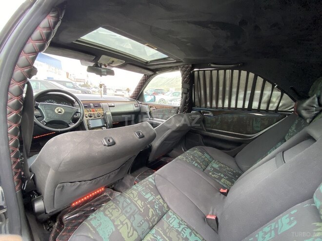 Mercedes E 230 1996, 584,437 km - 2.3 л - Bakı