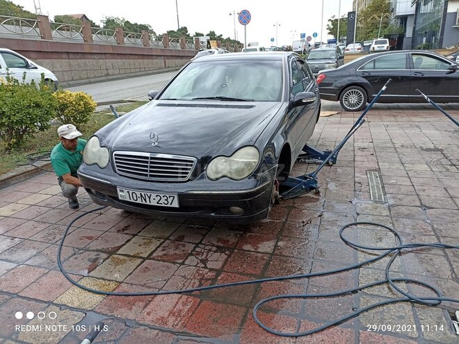 Mercedes C 240 2000, 318,000 km - 2.6 l - Bərdə
