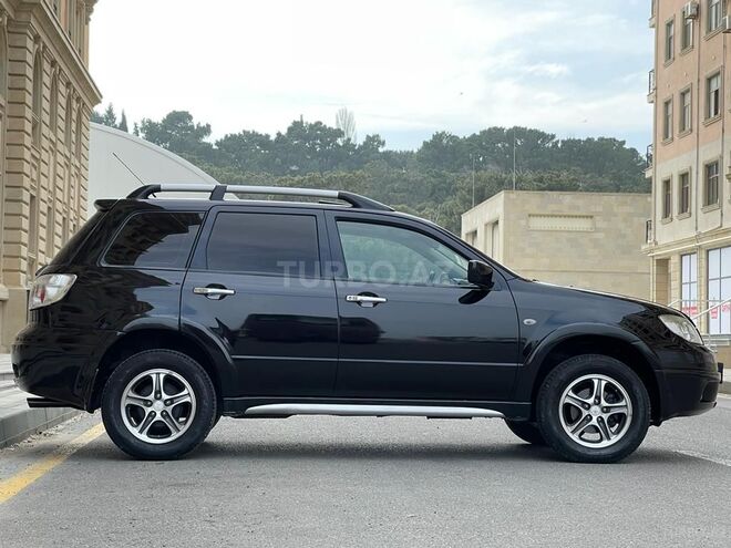 Mitsubishi Outlander 2006, 267,123 km - 2.4 l - Sumqayıt