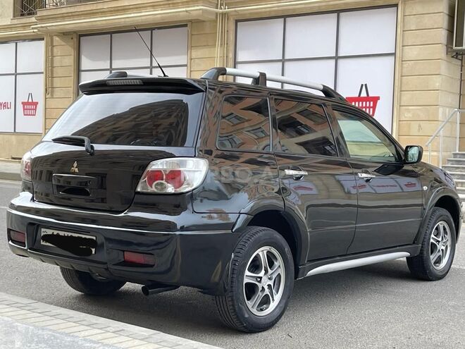 Mitsubishi Outlander 2006, 267,123 km - 2.4 l - Sumqayıt
