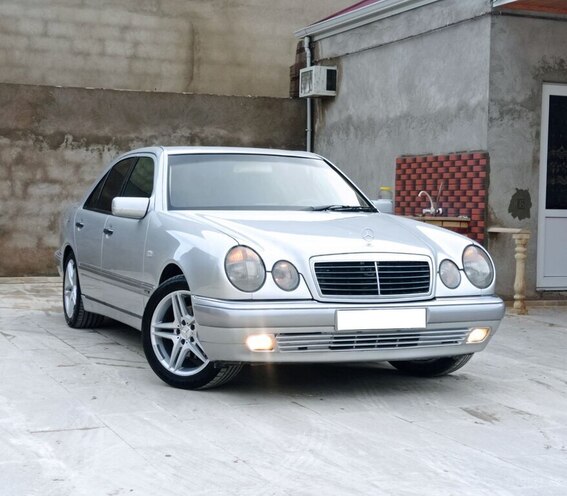 Mercedes E 280 1998, 404,758 km - 2.8 l - Bakı