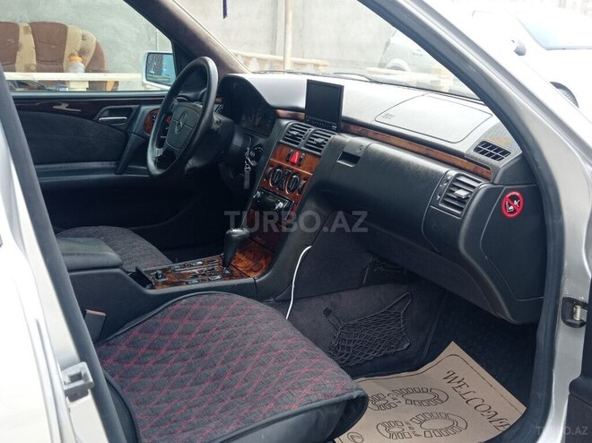 Mercedes E 280 1998, 404,758 km - 2.8 l - Bakı