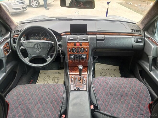 Mercedes E 280 1998, 404,758 km - 2.8 l - Bakı