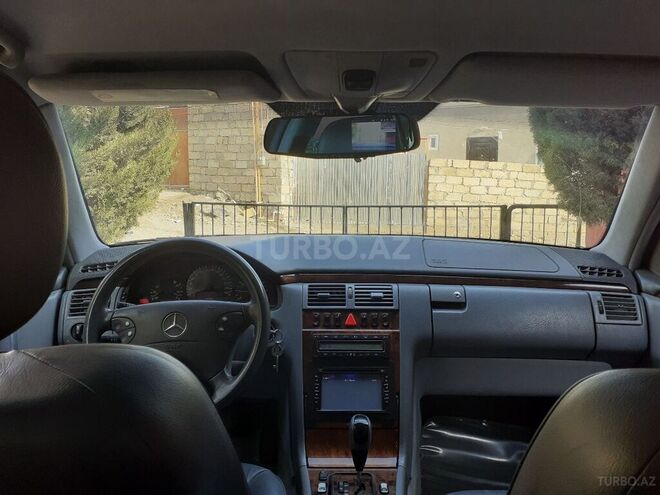 Mercedes E 240 2002, 355,000 km - 2.6 l - Bakı