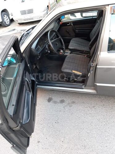 Mercedes 190 1991, 410,000 km - 2.0 l - Bakı