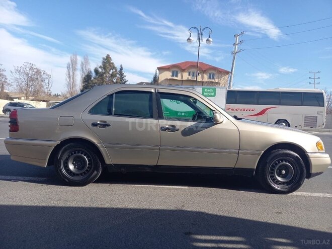 Mercedes C 200 1995, 247,000 km - 2.0 l - Bakı