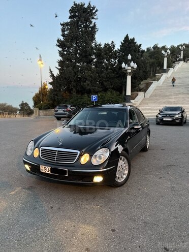 Mercedes E 220 2004, 328,900 km - 2.2 l - Bakı