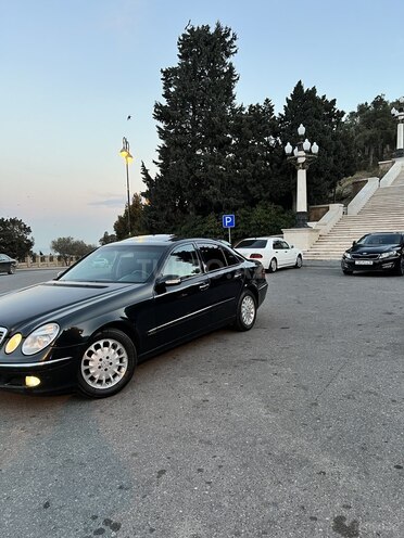 Mercedes E 220 2004, 328,900 km - 2.2 l - Bakı
