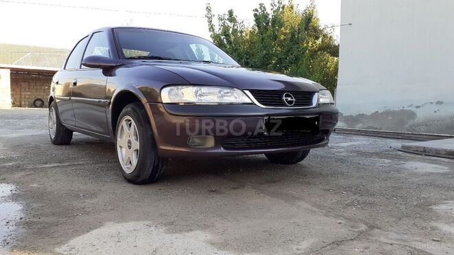 Opel Vectra 1996, 250,000 km - 2.0 л - Zərdab