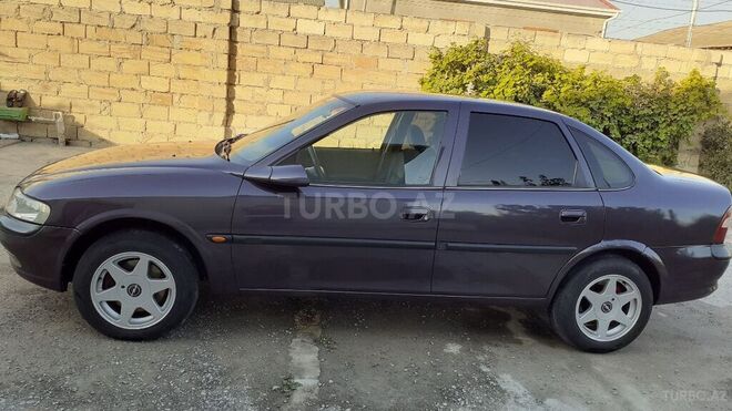 Opel Vectra 1996, 250,000 km - 2.0 л - Zərdab