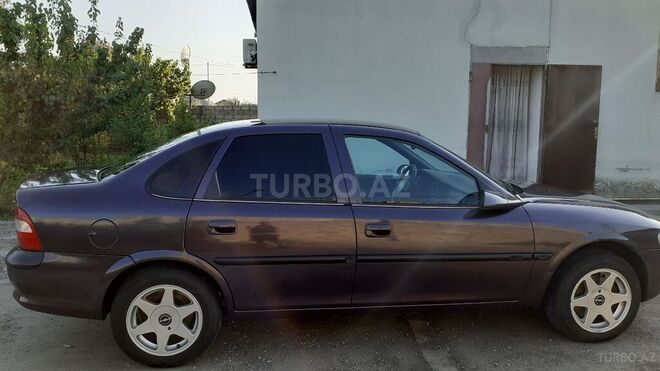 Opel Vectra 1996, 250,000 km - 2.0 л - Zərdab