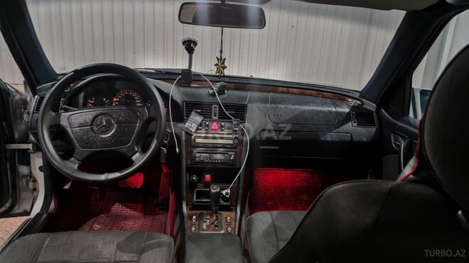 Mercedes C 240 1998, 239,000 km - 2.4 l - Xaçmaz