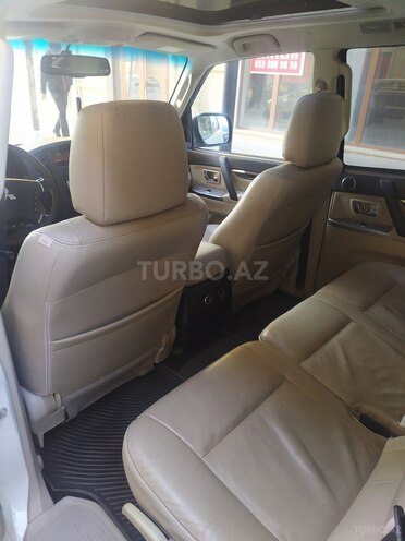Mitsubishi Pajero 2011, 186,000 km - 3.5 л - Bakı