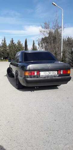 Mercedes 190 1990, 267,000 km - 2.6 l - Sabirabad