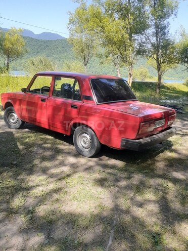 LADA (VAZ) 2107 1997, 650,000 km - 1.6 л - Salyan