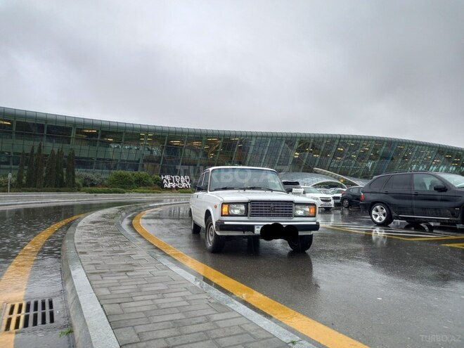 LADA (VAZ) 2107 2005, 160,000 km - 1.5 l - Yevlax