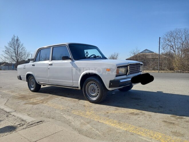 LADA (VAZ) 2107 2005, 160,000 km - 1.5 l - Yevlax