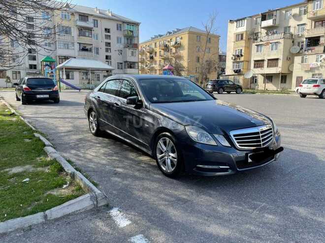 Mercedes E 220 2011, 227,000 km - 2.2 l - Bakı