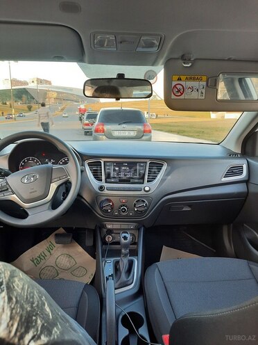 Hyundai Accent 2021, 1,500 km - 1.6 л - Bakı