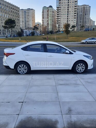 Hyundai Accent 2021, 1,500 km - 1.6 л - Bakı