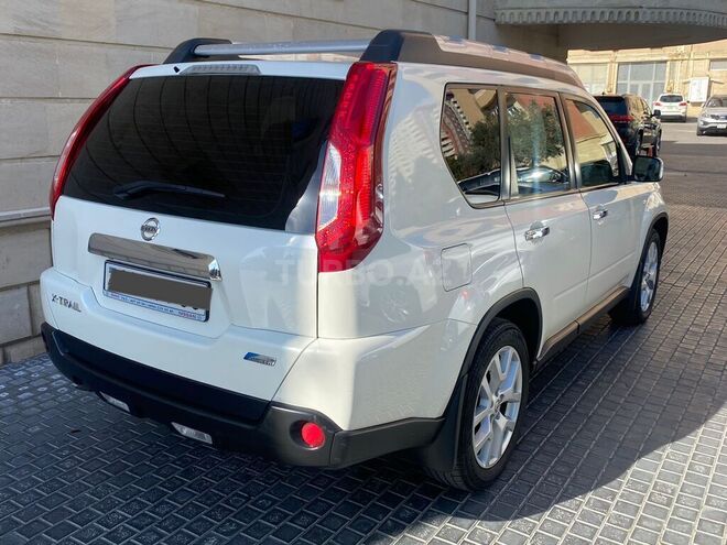 Nissan X-Trail 2012, 215,000 km - 2.5 l - Bakı