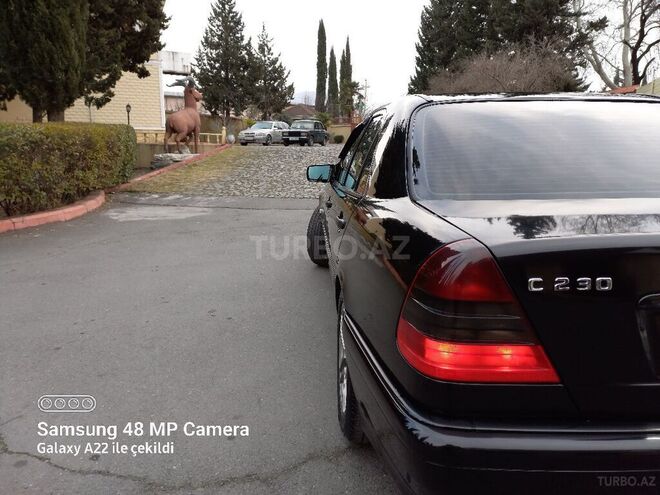 Mercedes C 230 1999, 258,000 km - 2.3 l - Zaqatala