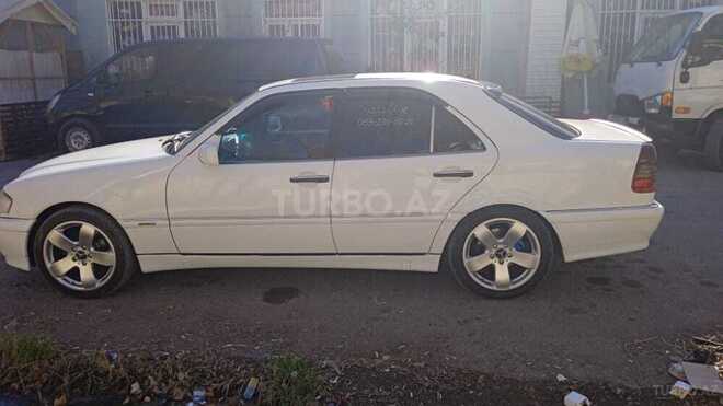 Mercedes C 230 1999, 290,000 km - 2.3 л - Yevlax