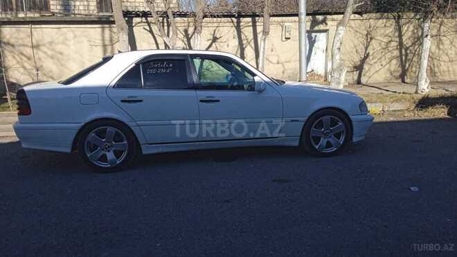 Mercedes C 230 1999, 290,000 km - 2.3 л - Yevlax