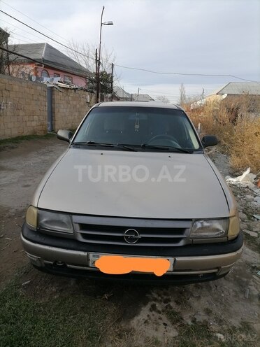 Opel Astra 1997, 435,000 km - 1.6 л - Sumqayıt