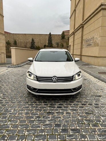 Volkswagen Passat 2011, 124,000 km - 1.8 l - Bakı