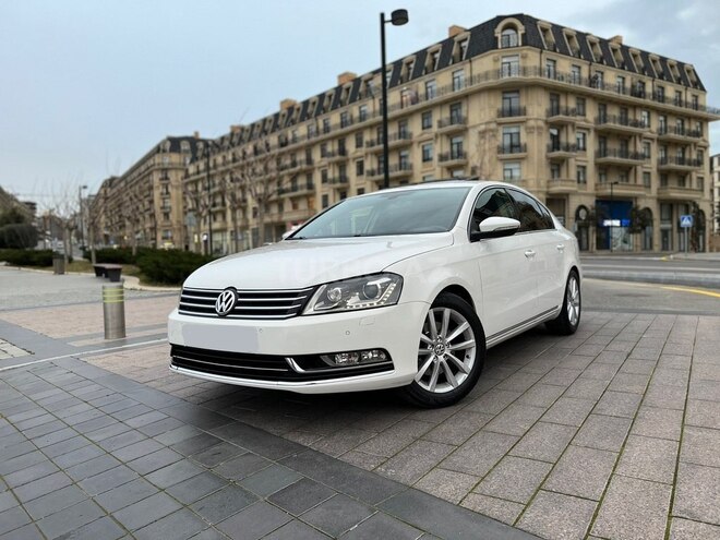 Volkswagen Passat 2011, 124,000 km - 1.8 l - Bakı