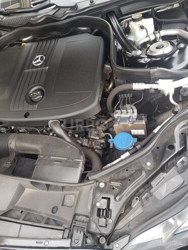 Mercedes E 220 2015, 211,000 km - 2.2 л - Bakı