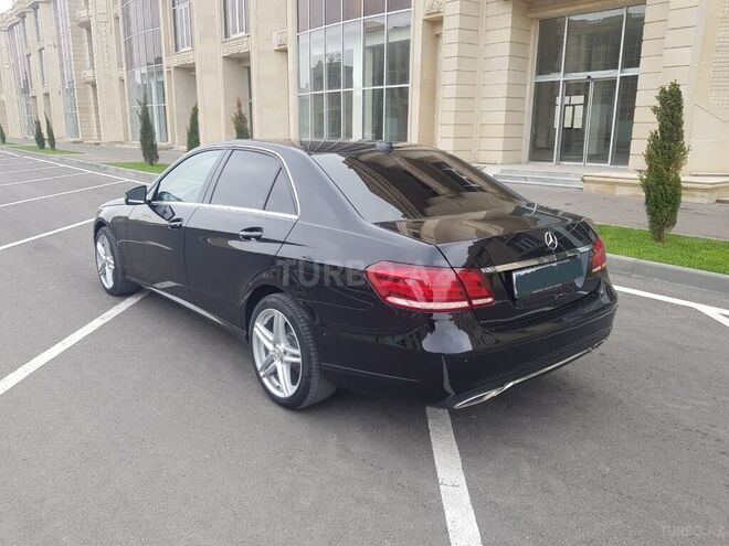 Mercedes E 220 2015, 211,000 km - 2.2 л - Bakı