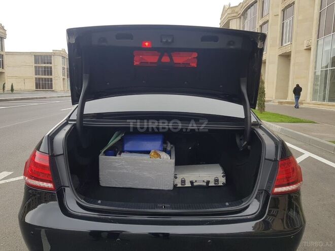 Mercedes E 220 2015, 211,000 km - 2.2 л - Bakı