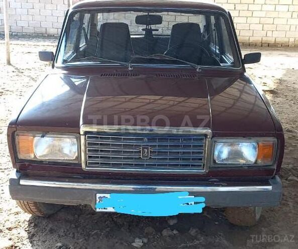 LADA (VAZ) 2107 2005, 150,000 km - 1.6 l - Salyan
