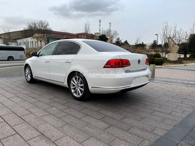 Volkswagen Passat 2011, 124,000 km - 1.8 l - Bakı