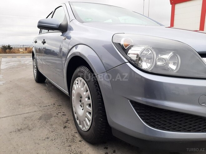 Opel Astra 2009, 155,000 km - 1.4 l - Bakı