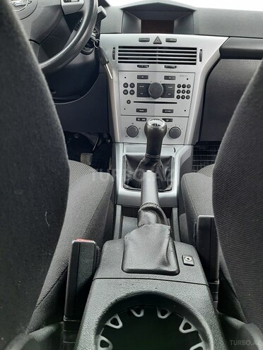 Opel Astra 2009, 155,000 km - 1.4 l - Bakı