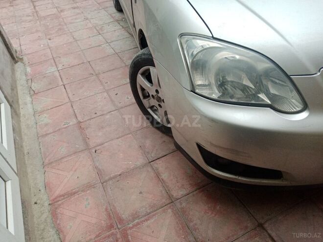 Toyota Corolla 2006, 130,000 km - 1.4 l - Bakı