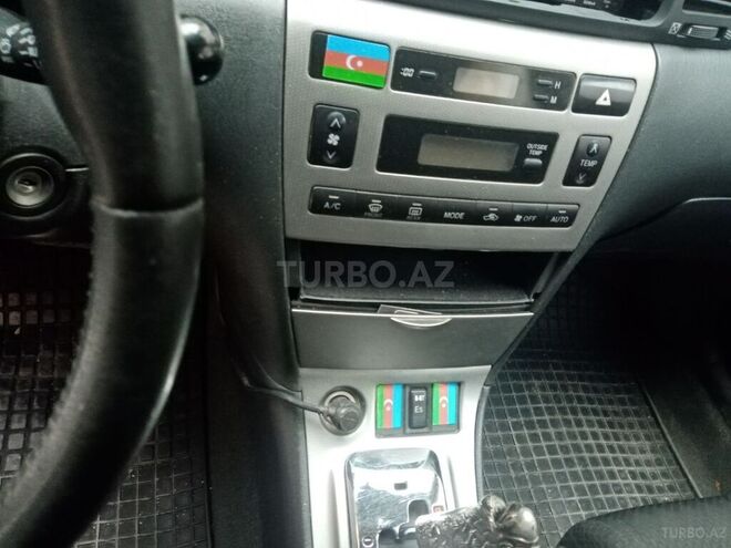 Toyota Corolla 2006, 130,000 km - 1.4 l - Bakı