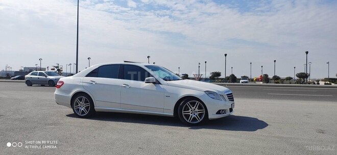 Mercedes E 220 2009, 253,421 km - 2.2 l - Bakı