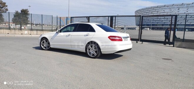 Mercedes E 220 2009, 253,421 km - 2.2 l - Bakı