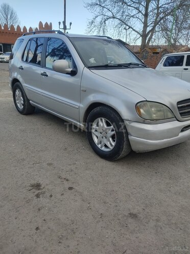 Mercedes ML 320 2000, 320,000 km - 3.2 l - Gəncə