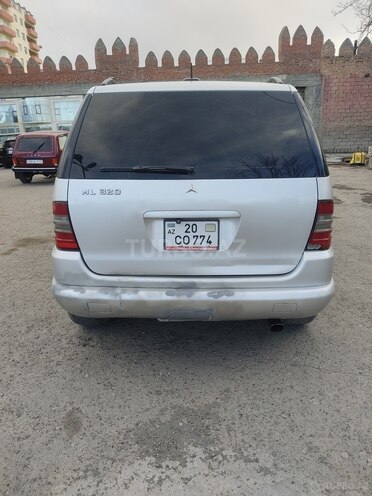 Mercedes ML 320 2000, 320,000 km - 3.2 l - Gəncə