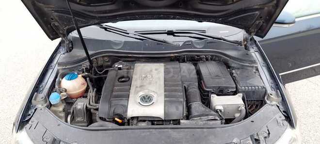 Volkswagen Passat 2006, 225,000 km - 2.0 l - Bakı