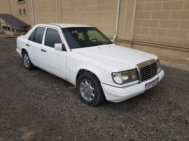 Mercedes E 200 1990, 220,000 km - 2.0 l - Şəmkir