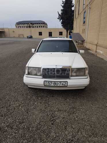 Mercedes E 200 1990, 220,000 km - 2.0 l - Şəmkir