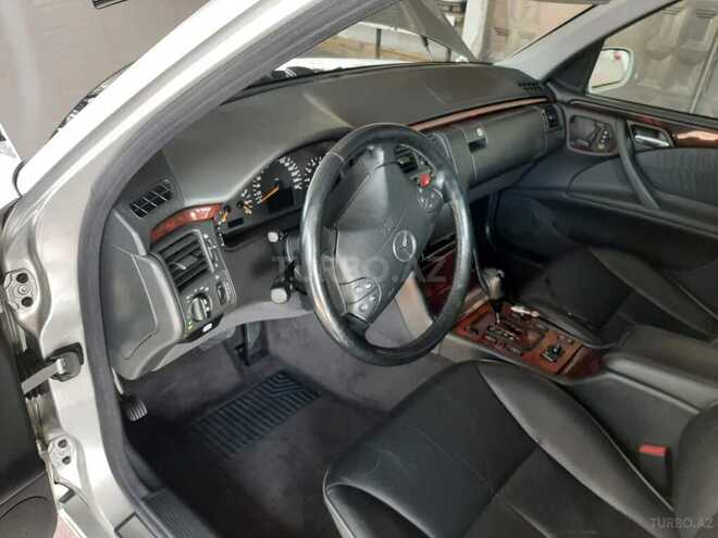Mercedes E 240 2000, 159,085 km - 2.4 l - Bakı